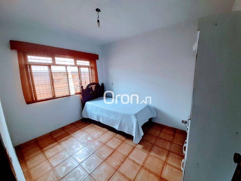 Casa, 5 quartos, 320 m² - Foto 1