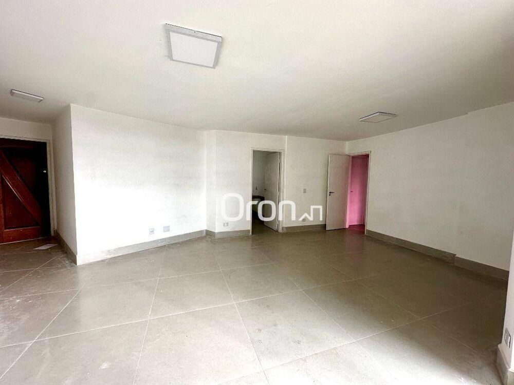 Apartamento à venda com 3 quartos, 118m² - Foto 1