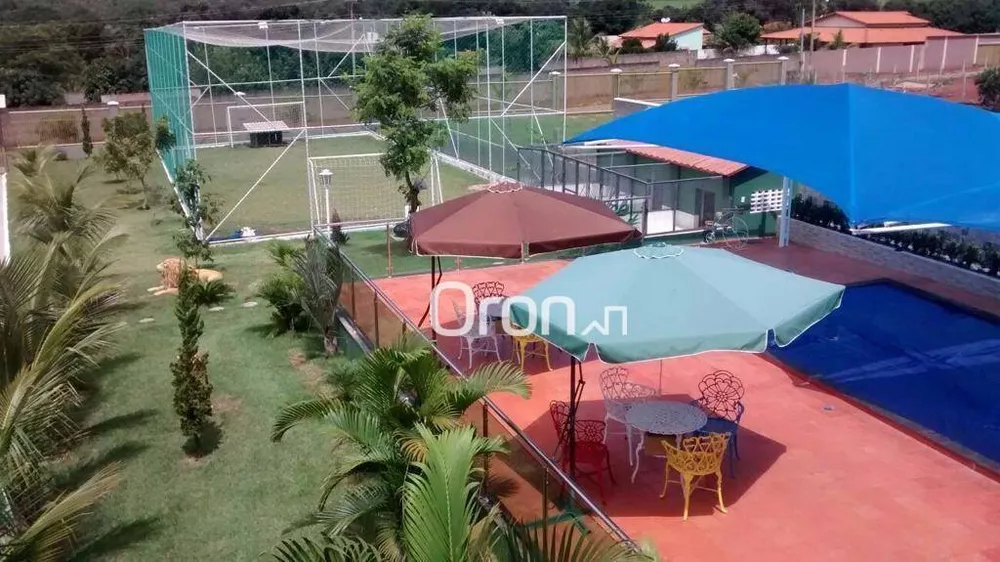 Chácara à venda com 4 quartos, 400m² - Foto 2