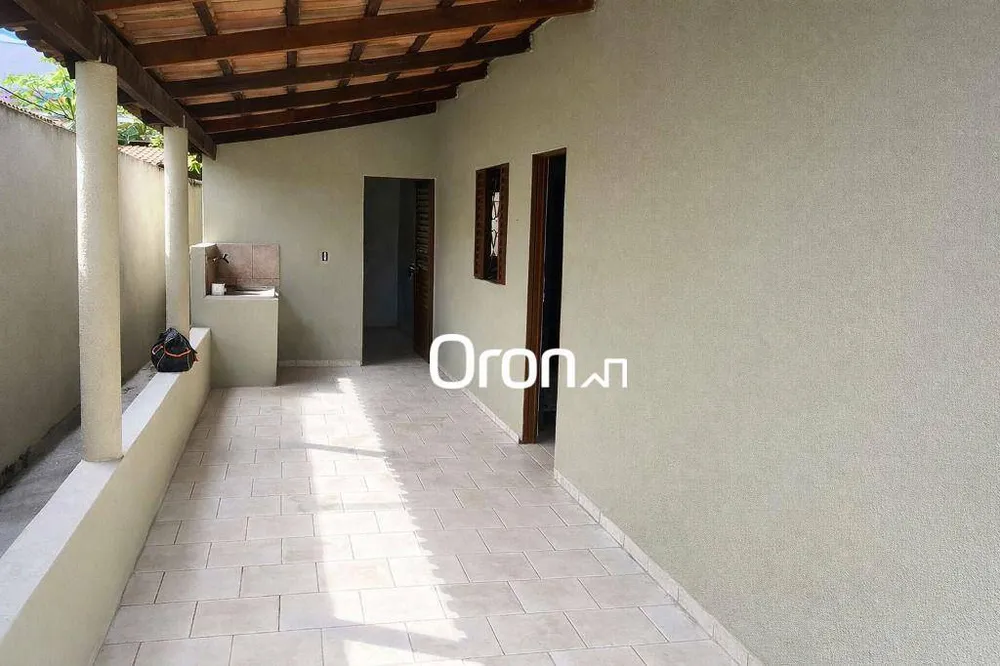 Casa, 6 quartos, 210 m² - Foto 2
