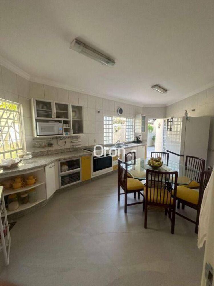 Sobrado, 5 quartos, 420 m² - Foto 4