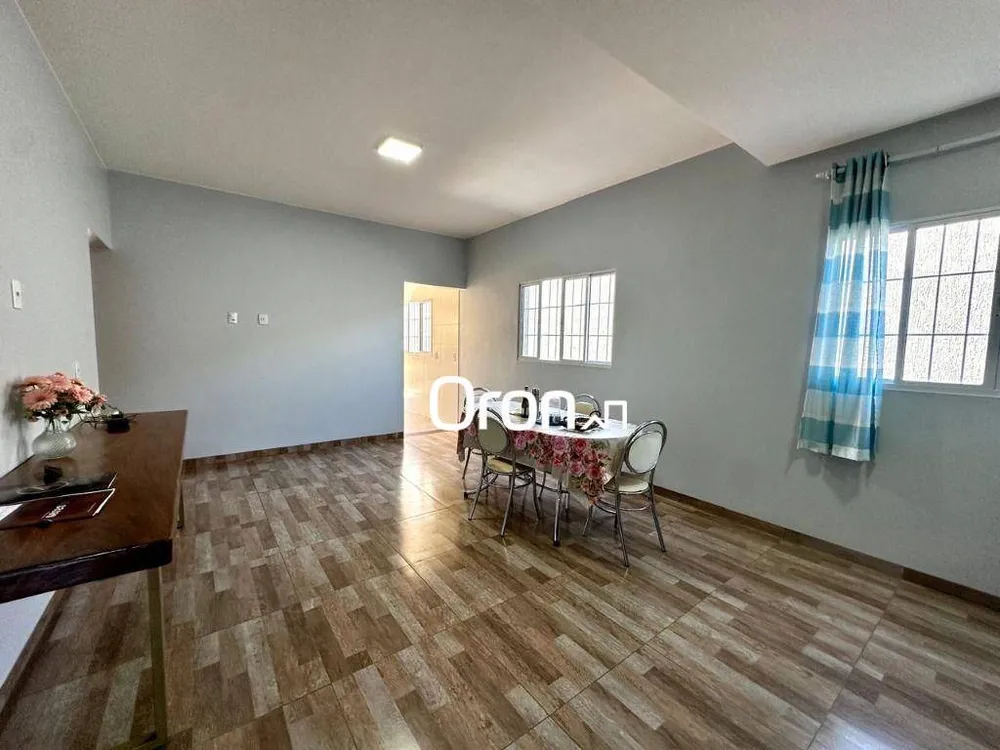Sobrado, 6 quartos, 319 m² - Foto 3