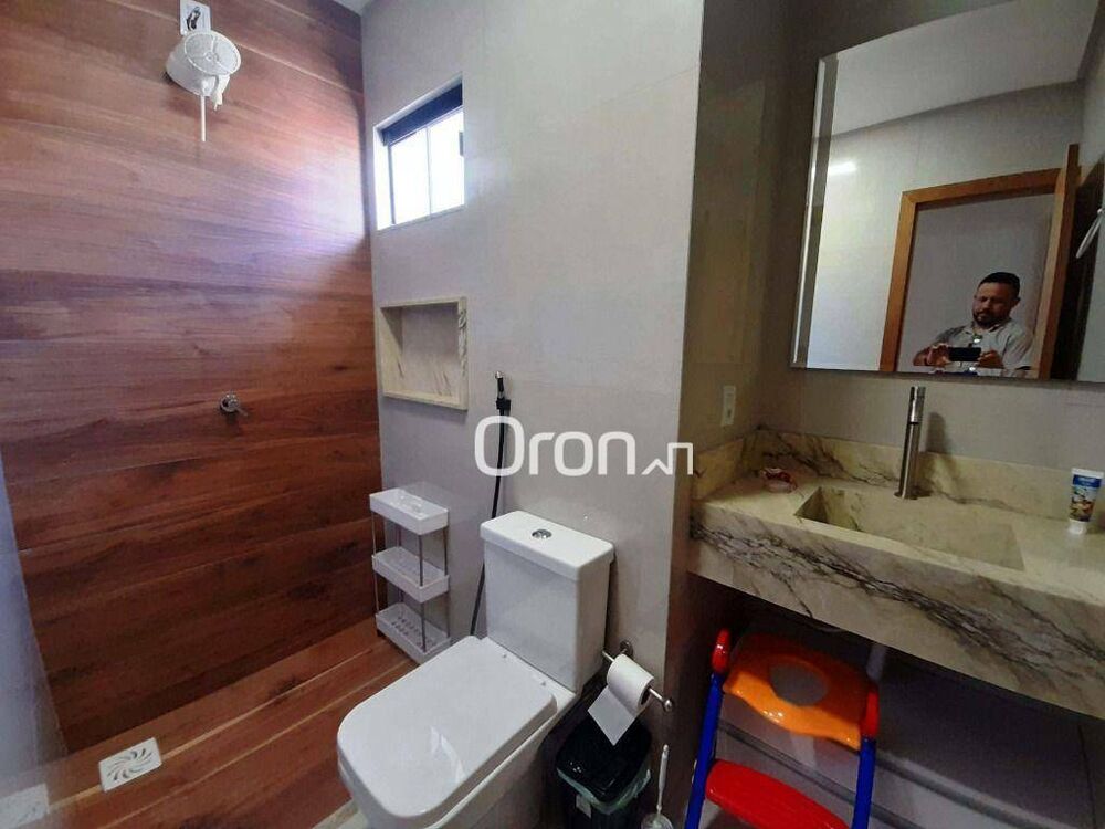 Casa, 3 quartos, 172 m² - Foto 2