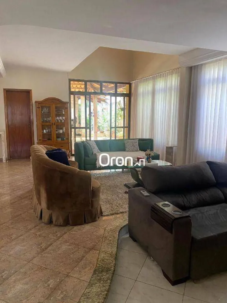 Sobrado, 3 quartos, 340 m² - Foto 1