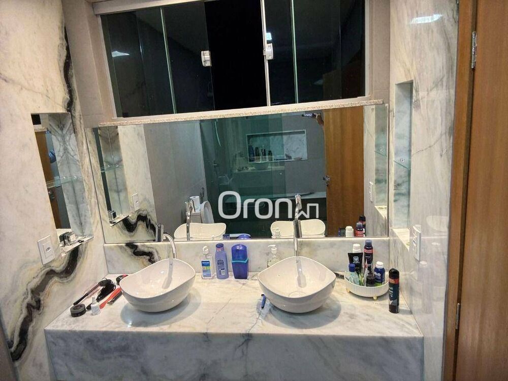 Sobrado, 5 quartos, 260 m² - Foto 2
