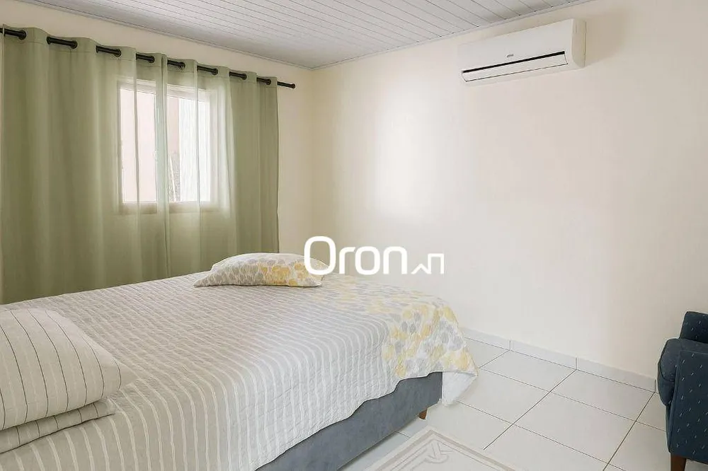 Casa, 3 quartos, 238 m² - Foto 3