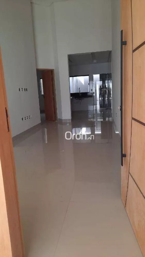 Casa à venda com 3 quartos, 110m² - Foto 2