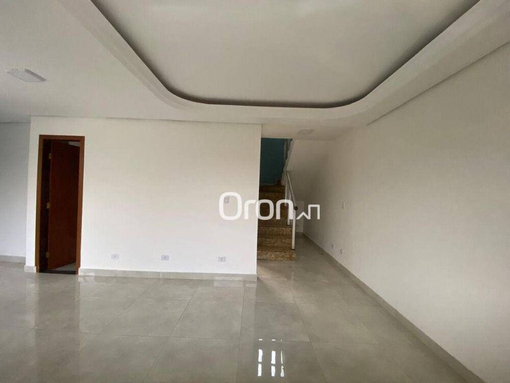 Casa de Condomínio à venda com 3 quartos, 135m² - Foto 3