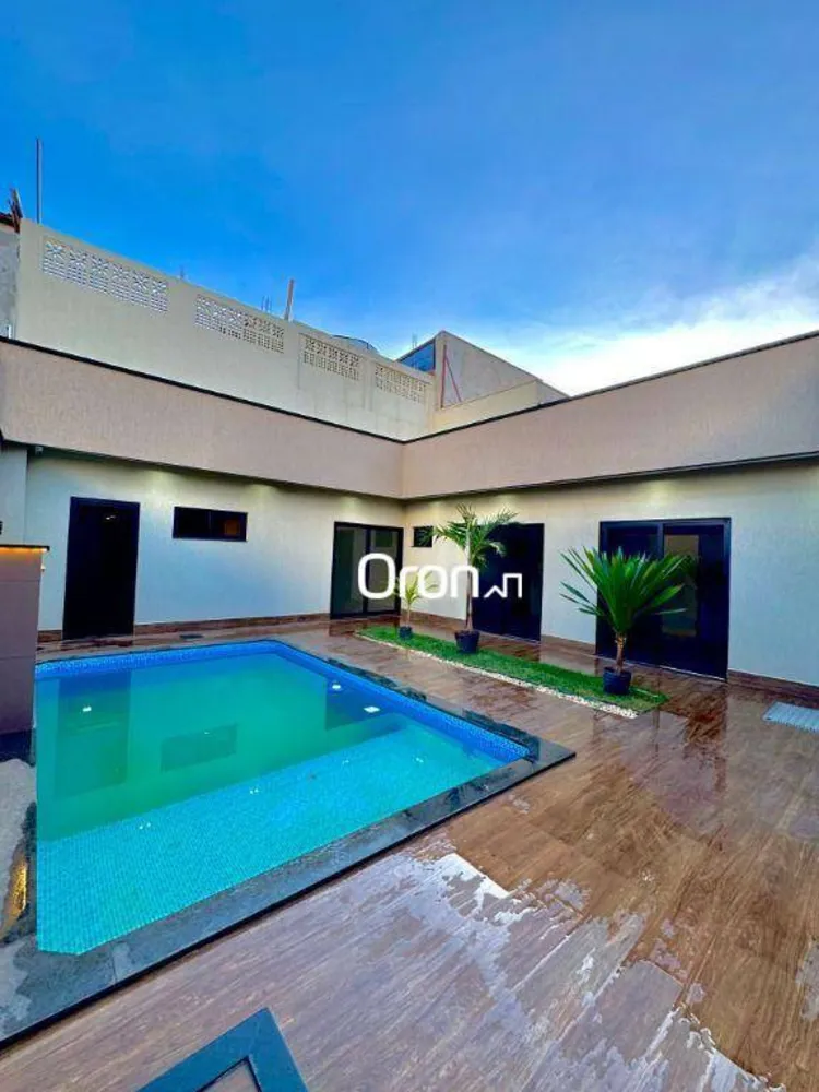 Casa, 3 quartos, 200 m² - Foto 1
