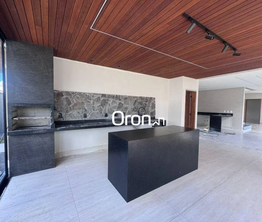 Sobrado, 4 quartos, 343 m² - Foto 2