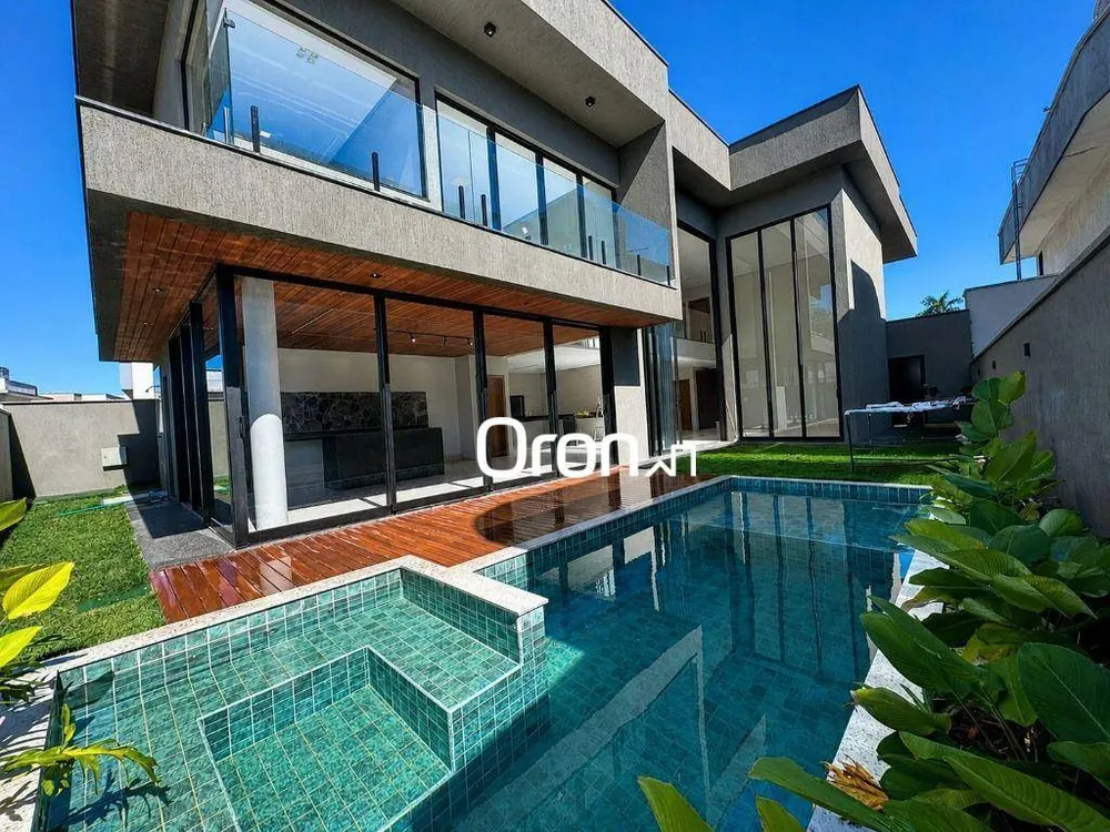 Sobrado, 4 quartos, 343 m² - Foto 1