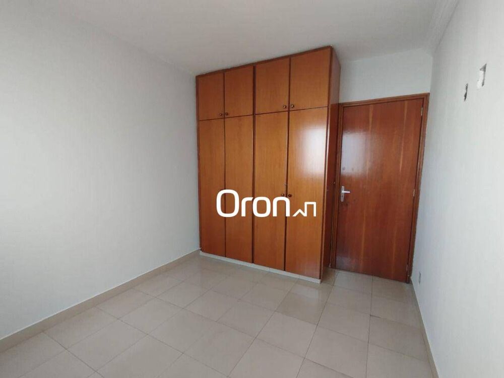 Apartamento à venda com 3 quartos, 72m² - Foto 2