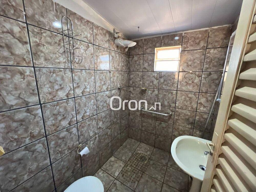 Chácara à venda com 5 quartos, 300m² - Foto 4
