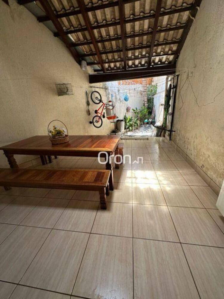 Casa, 3 quartos, 186 m² - Foto 1