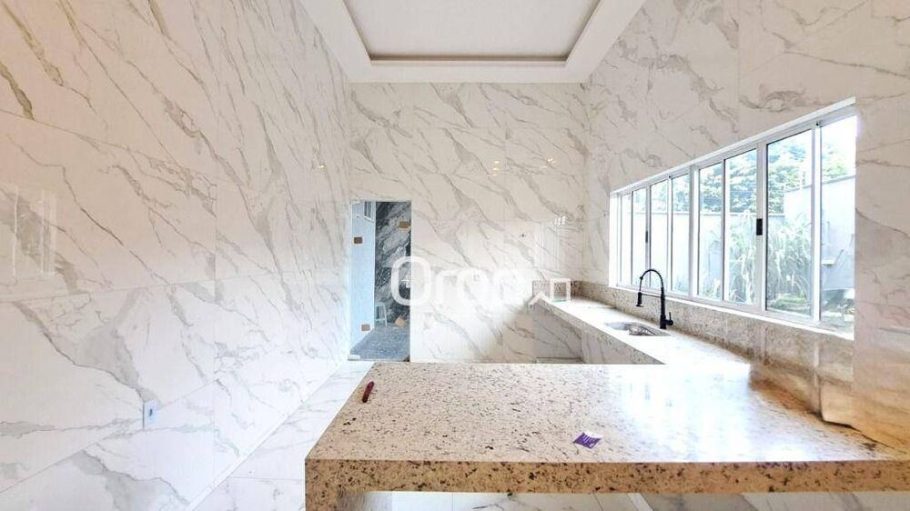 Casa à venda com 3 quartos, 123m² - Foto 2