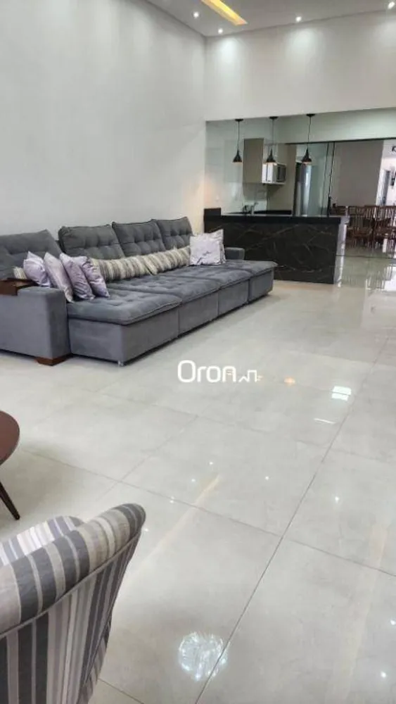 Casa, 3 quartos, 261 m² - Foto 1