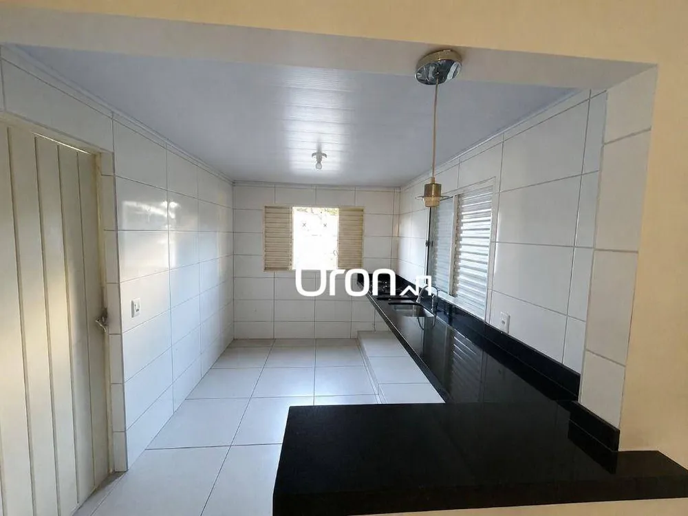 Casa, 2 quartos, 175 m² - Foto 1