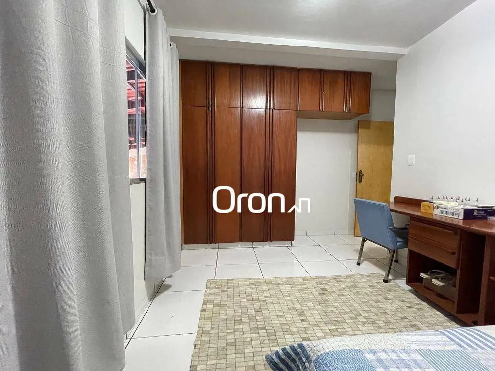 Casa, 3 quartos, 225 m² - Foto 11
