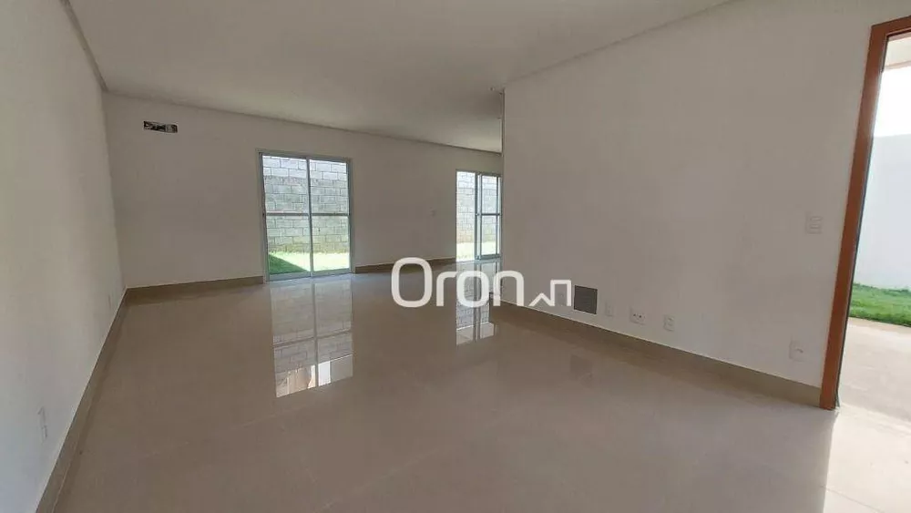 Sobrado à venda com 3 quartos, 100m² - Foto 2