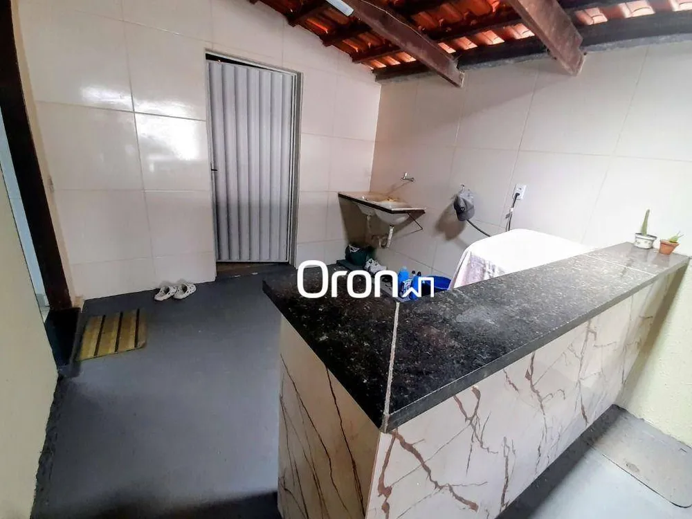Casa, 6 quartos, 230 m² - Foto 9