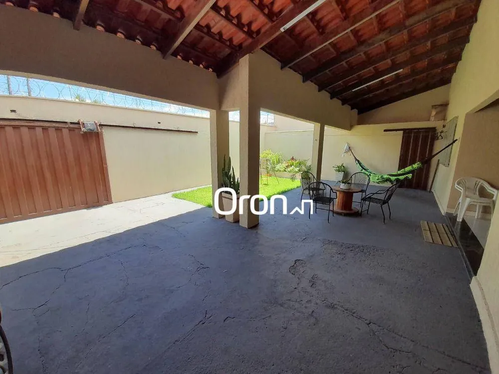 Casa, 6 quartos, 230 m² - Foto 12