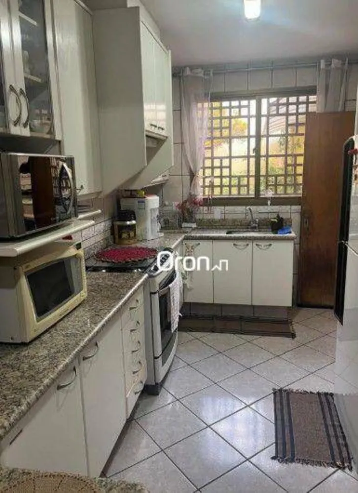 Sobrado, 4 quartos, 202 m² - Foto 2