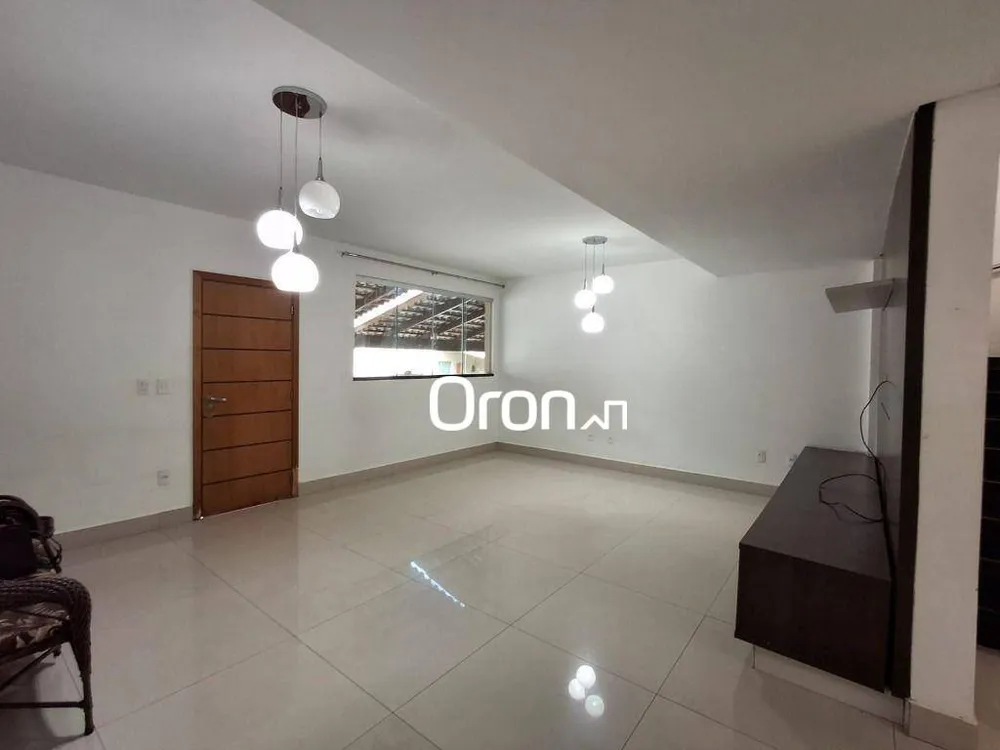 Sobrado, 4 quartos, 200 m² - Foto 2