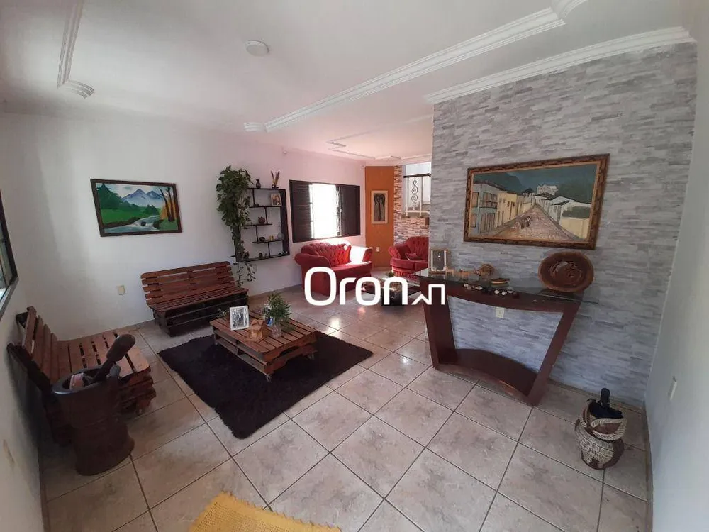 Sobrado, 4 quartos, 420 m² - Foto 1