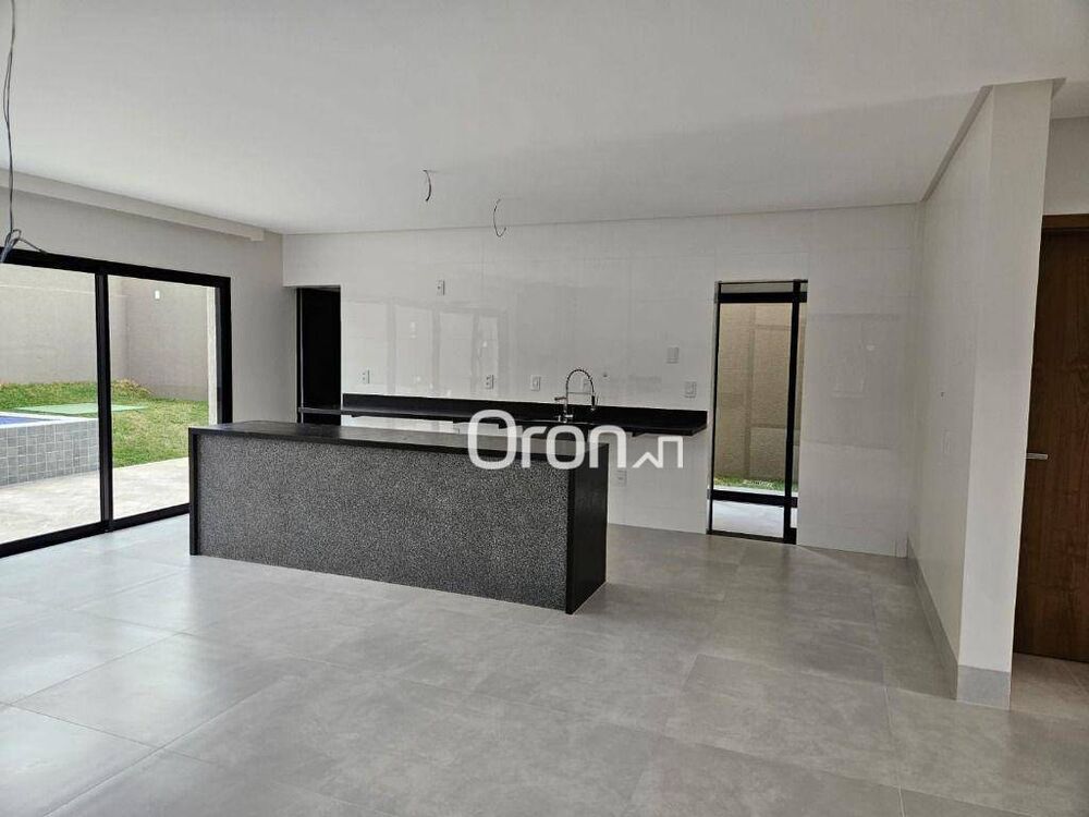 Sobrado, 4 quartos, 224 m² - Foto 1