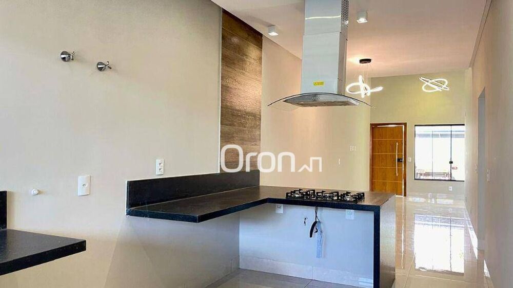 Casa à venda com 3 quartos, 148m² - Foto 2