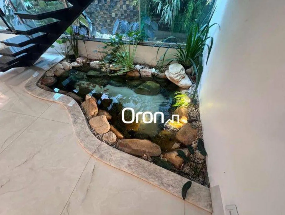 Sobrado, 3 quartos, 338 m² - Foto 1