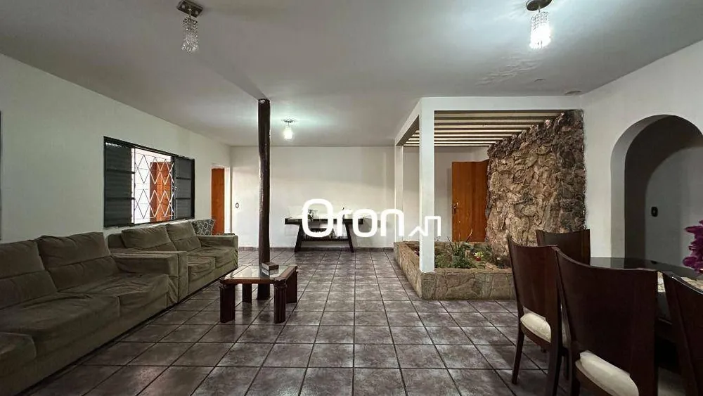 Casa, 4 quartos, 191 m² - Foto 3