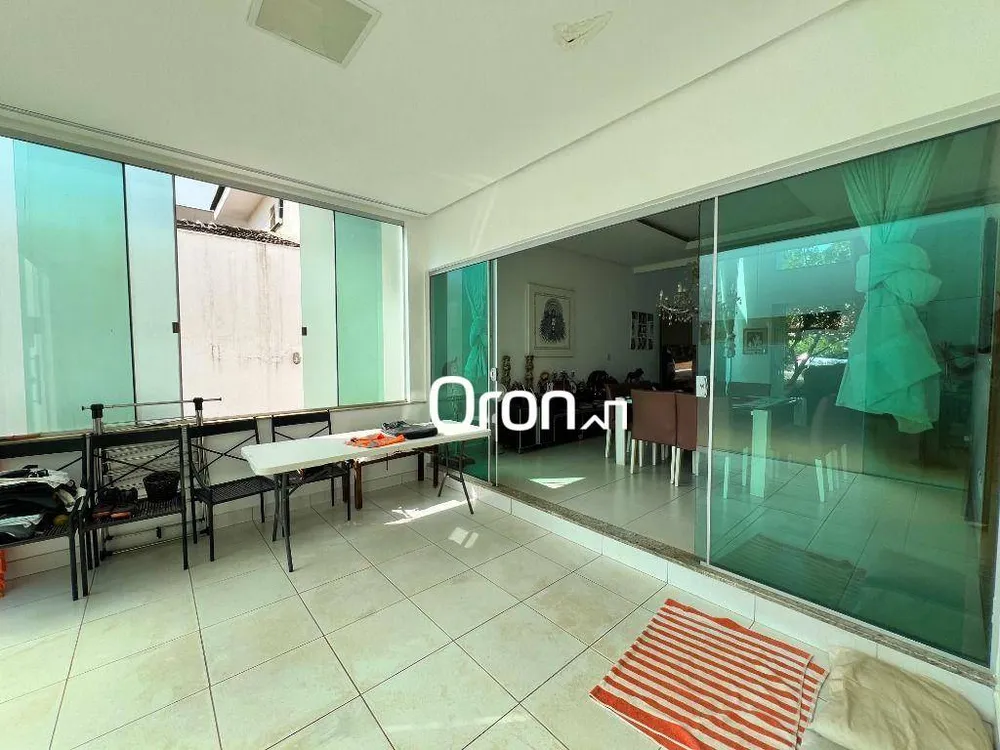 Sobrado, 3 quartos, 324 m² - Foto 2