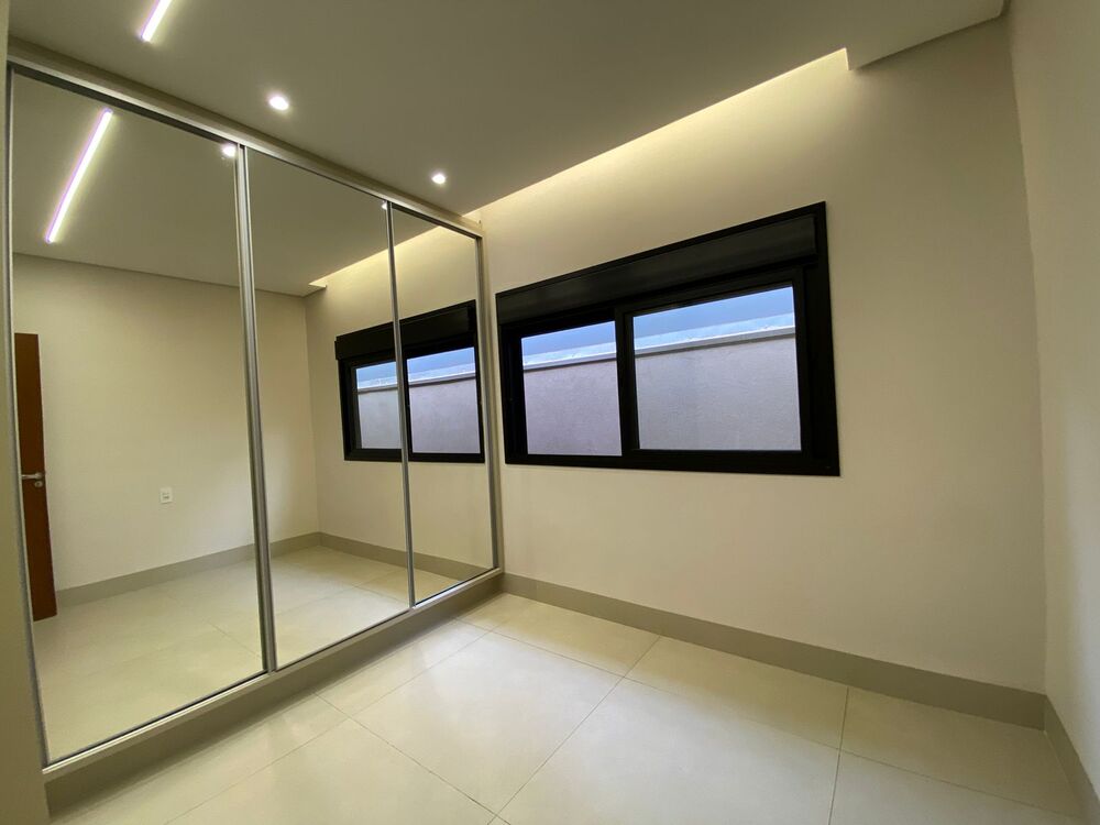 Casa à venda com 3 quartos, 240m² - Foto 11