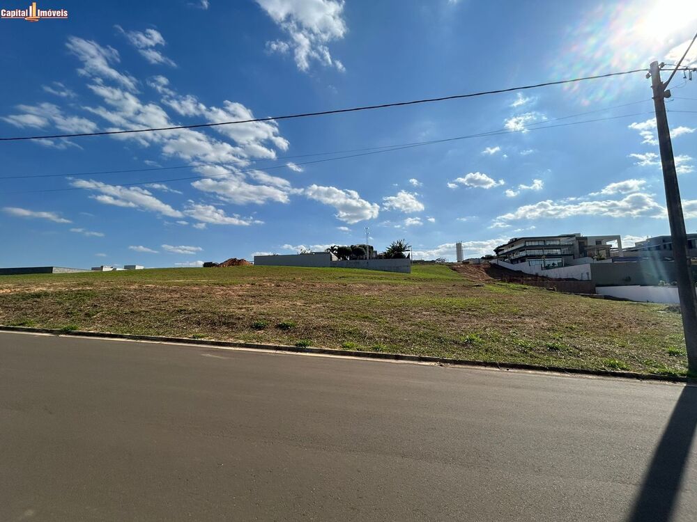 Terreno, 1200 m² - Foto 1