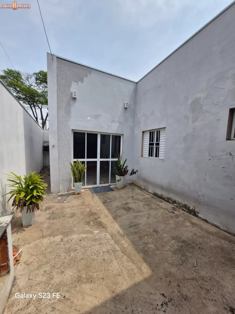 Casa à venda com 3 quartos, 300m² - Foto 2