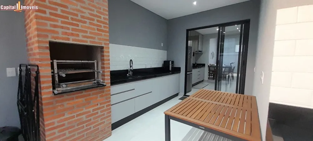Casa, 3 quartos, 236 m² - Foto 2