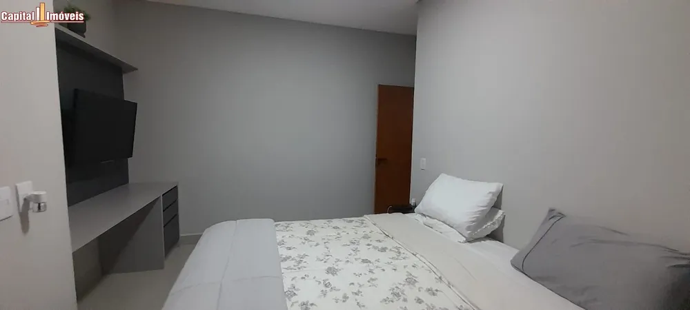 Casa, 3 quartos, 236 m² - Foto 1