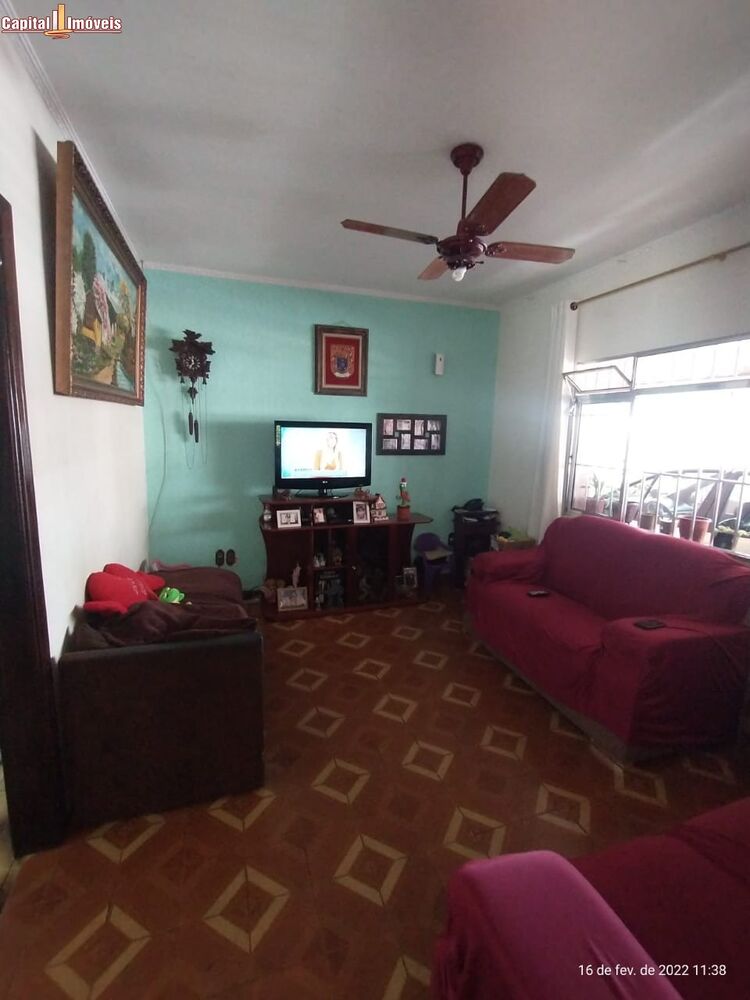 Casa, 5 quartos, 235 m² - Foto 1
