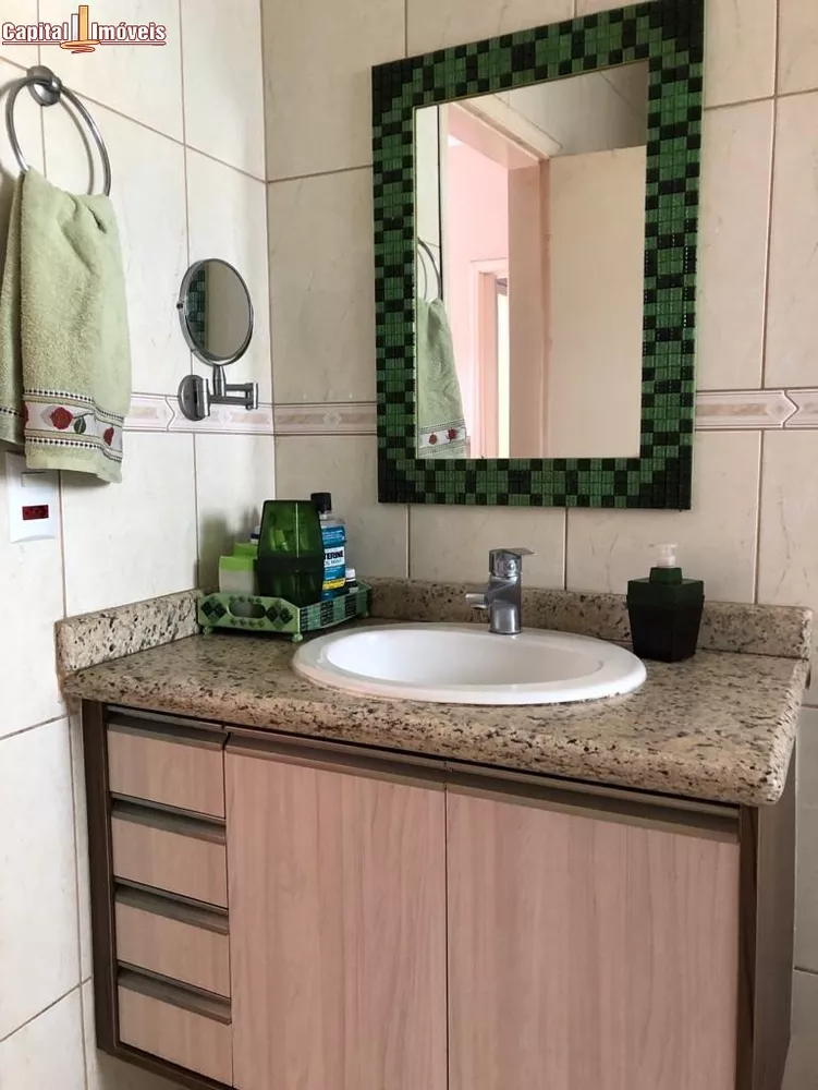 Casa, 3 quartos, 225 m² - Foto 2