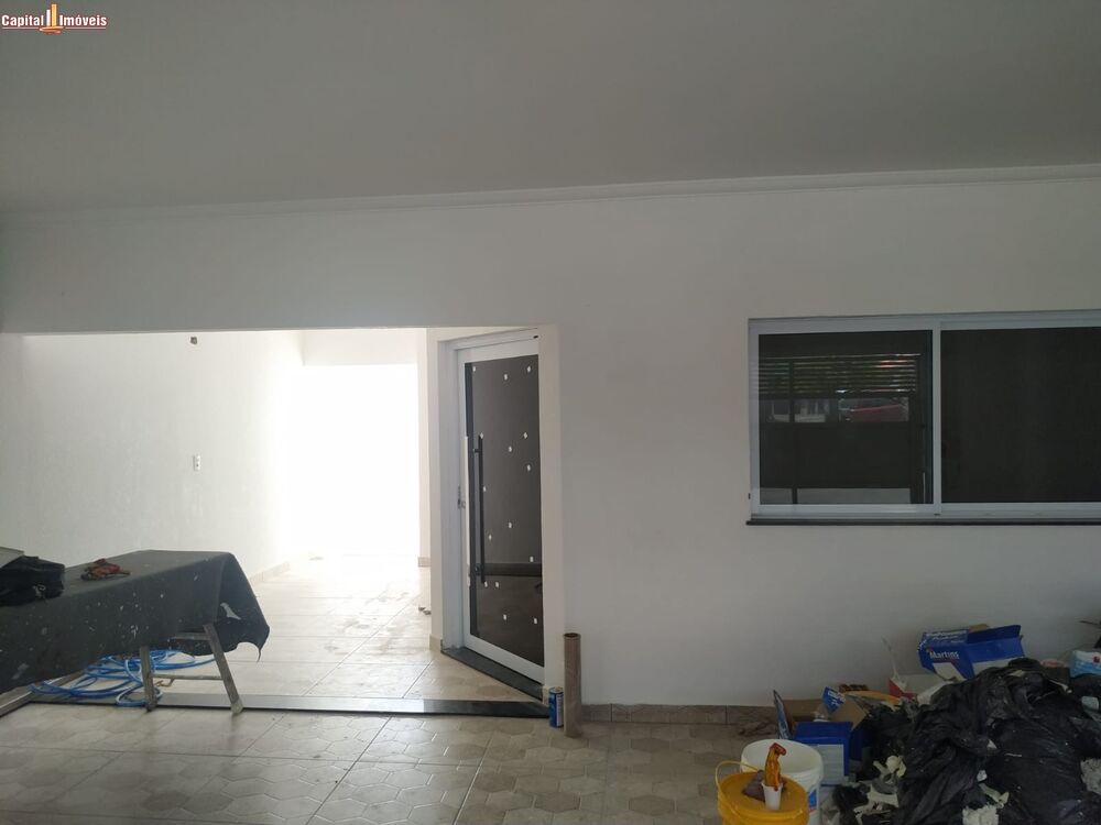 Casa, 3 quartos, 239 m² - Foto 1