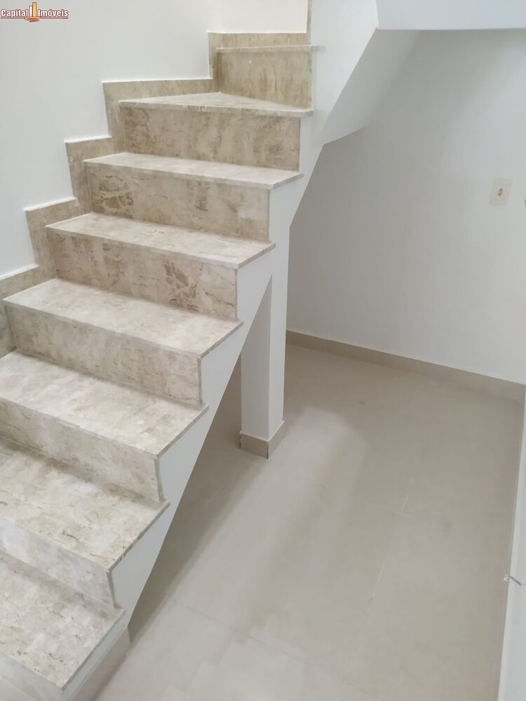 Casa, 3 quartos, 239 m² - Foto 4