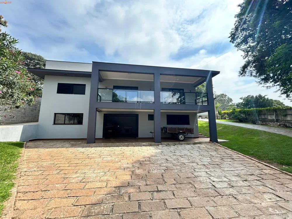 Chácara, 4 quartos, 2500 m² - Foto 1