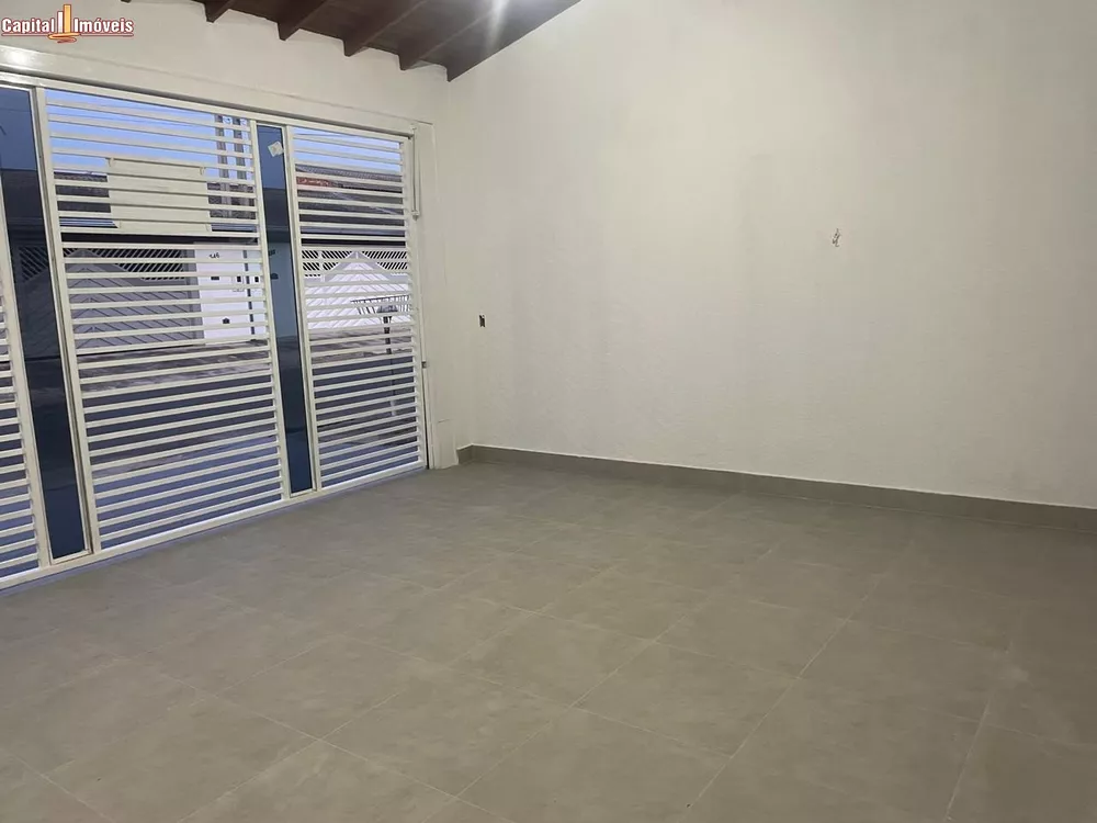 Casa à venda com 2 quartos, 150m² - Foto 3