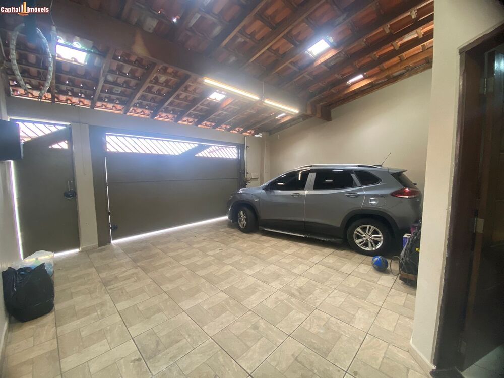 Casa à venda com 3 quartos, 179m² - Foto 3
