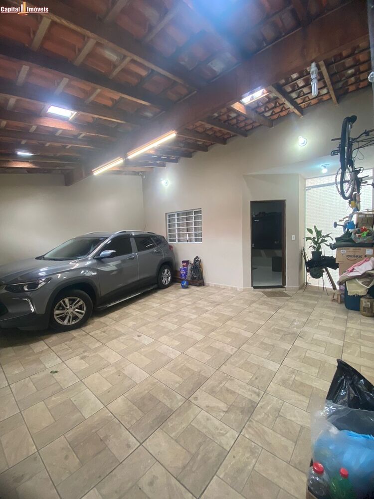 Casa à venda com 3 quartos, 179m² - Foto 4