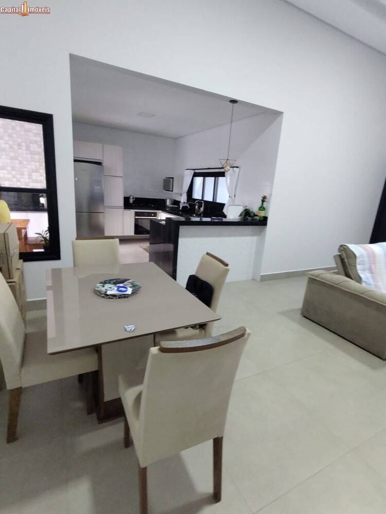 Casa, 3 quartos, 228 m² - Foto 3