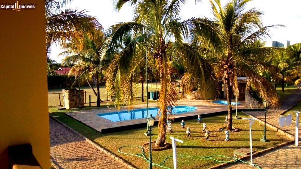 Chácara à venda com 6 quartos, 600m² - Foto 1