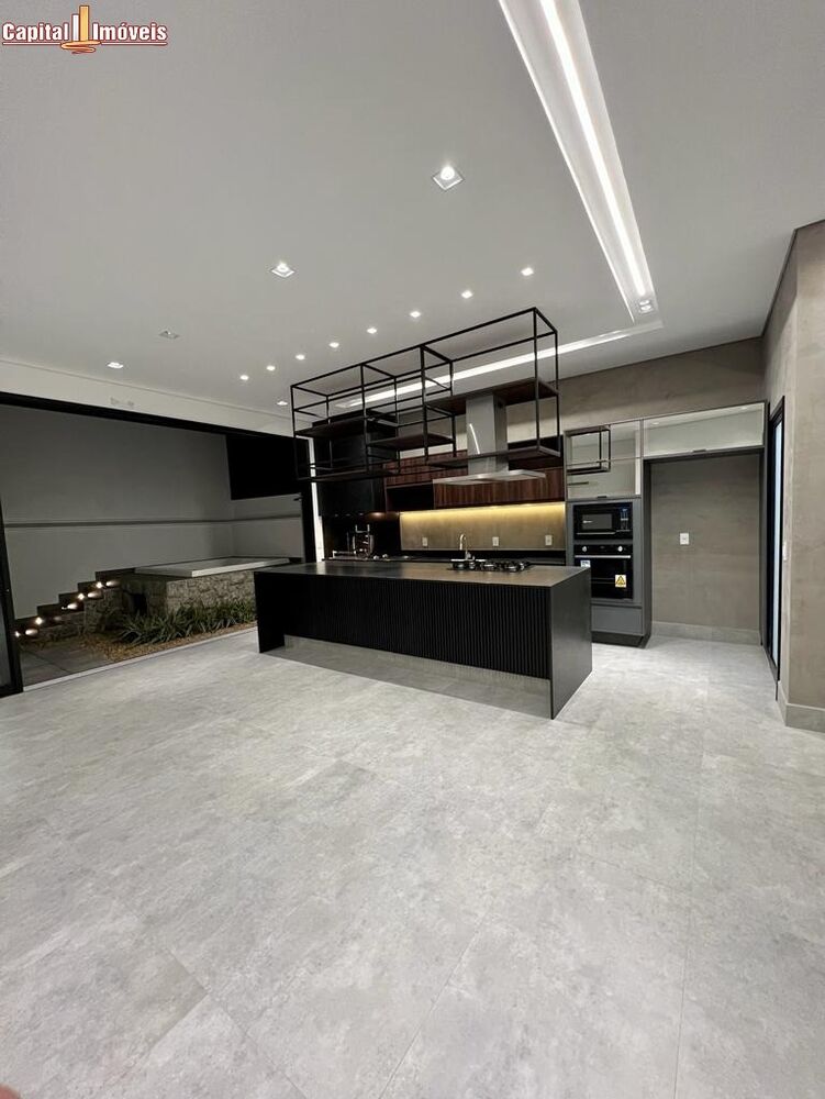 Casa à venda com 3 quartos, 156m² - Foto 3