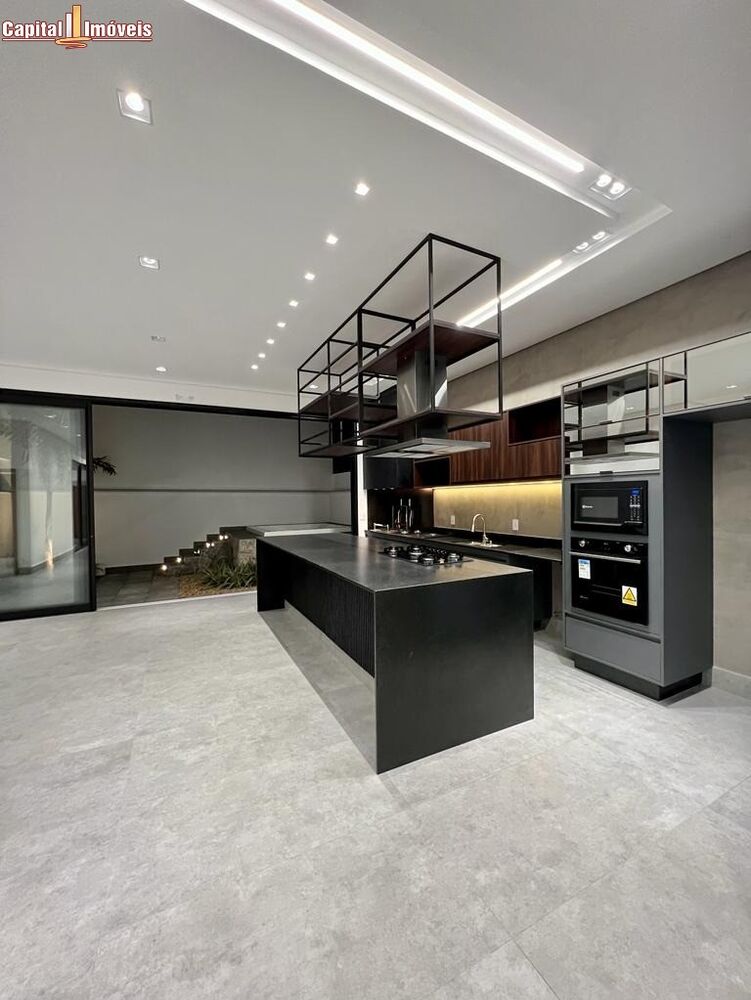 Casa à venda com 3 quartos, 156m² - Foto 2